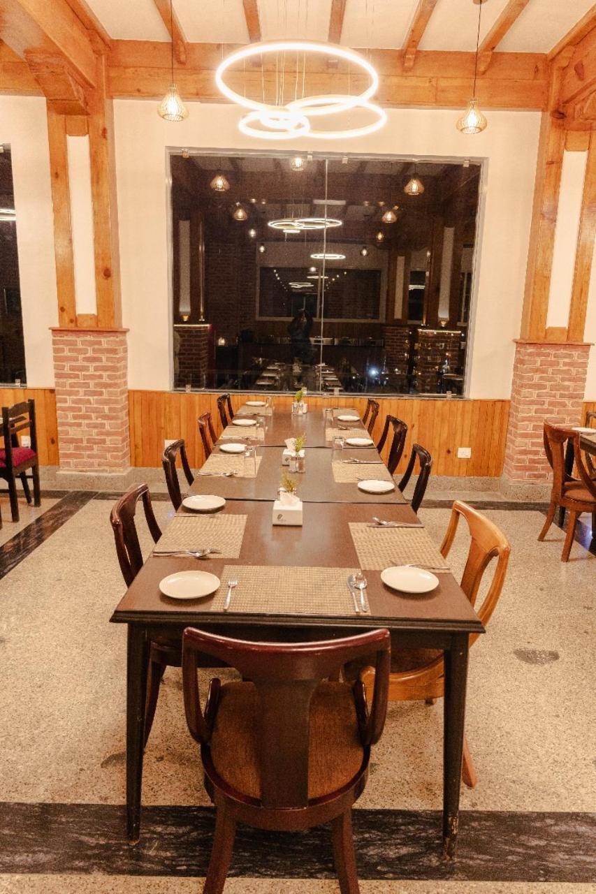 Hotel Chautari Pvt Ltd นาการ์ก็อต ภายนอก รูปภาพ
